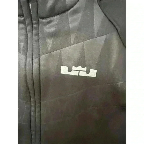 Nike Lebron James Dri Fit Zip-Up Therma Fit Black Jacket Boys medium - Picture 2 of 6